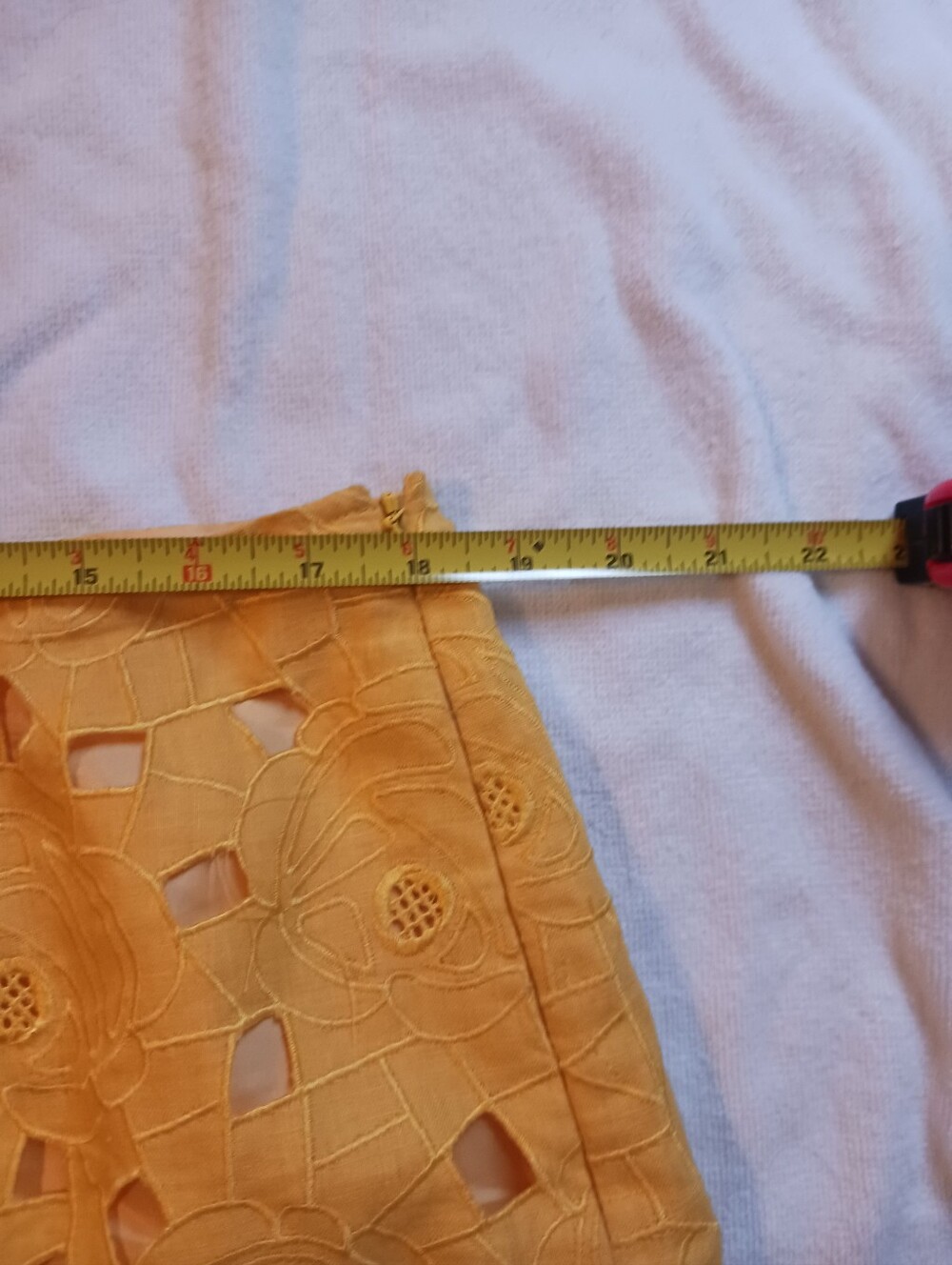 Lafayette 148 100% Linen Yellow Eyelet Skirt Size 14 - Picture 5 of 7